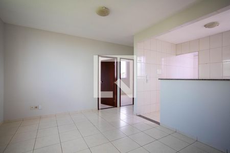 Sala de apartamento para alugar com 2 quartos, 60m² em Vila Rosa, Goiânia