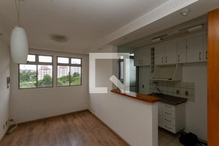 Sala de apartamento para alugar com 2 quartos, 48m² em Jardim Santa Teresinha, São Paulo