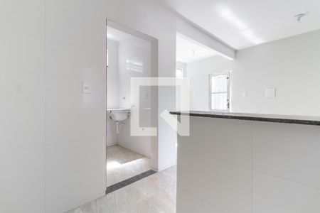Cozinha de apartamento para alugar com 2 quartos, 60m² em Jardim Vitoria, Belo Horizonte