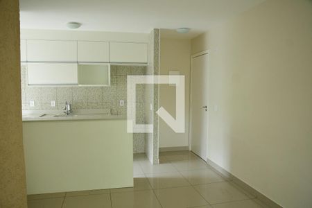 Sala de apartamento para alugar com 3 quartos, 62m² em Jardim Isis, Cotia