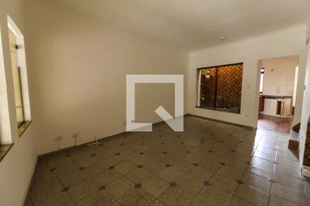 Sala de casa à venda com 3 quartos, 250m² em Vila Bertioga, São Paulo