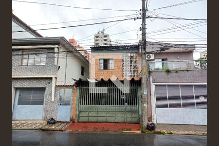 Casa à venda com 125m², 3 quartos e 2 vagas Casa à venda com 125m², 3 quartos e 2 vagasFachada