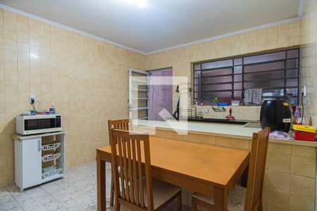 Casa à venda com 125m², 3 quartos e 2 vagas Casa à venda com 125m², 3 quartos e 2 vagasCozinha
