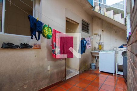 Casa à venda com 125m², 3 quartos e 2 vagas Casa à venda com 125m², 3 quartos e 2 vagasLavanderia