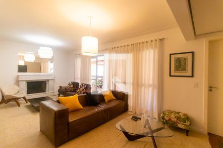 Sala de apartamento à venda com 3 quartos, 260m² em Vila Madalena, São Paulo