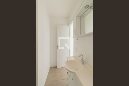 Banheiro de apartamento para alugar com 1 quarto, 48m² em Tristeza, Porto Alegre
