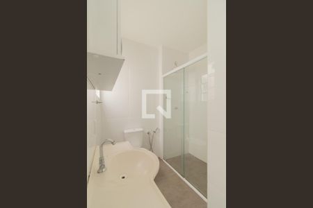 Banheiro de apartamento para alugar com 1 quarto, 48m² em Tristeza, Porto Alegre