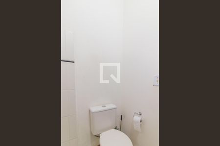 Banheiro Corredor de casa para alugar com 3 quartos, 110m² em Hípica, Porto Alegre