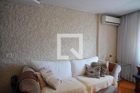 Sala de apartamento à venda com 3 quartos, 96m² em Floresta, Porto Alegre