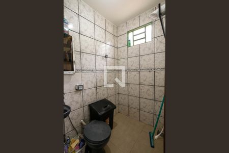 Banheiro da Suíte de casa para alugar com 2 quartos, 95m² em Alphaville Residencial, Goiânia