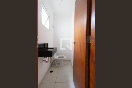 Lavabo de casa à venda com 3 quartos, 130m² em Vila Germinal, São Paulo