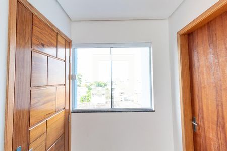 Sala/Cozinha de apartamento à venda com 2 quartos, 36m² em Parque Paineiras, São Paulo