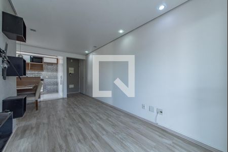 Sala de apartamento à venda com 3 quartos, 76m² em Vila Gumercindo, São Paulo