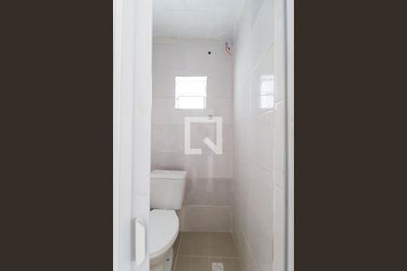 Banheiro Social de casa para alugar com 1 quarto, 20m² em Vila Guilherme, São Paulo