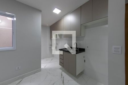 Sala/Cozinha de apartamento para alugar com 2 quartos, 45m² em Vila Ivg, São Paulo