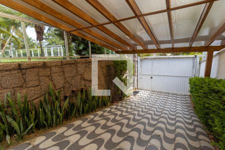 Casa de condomínio à venda com 1200m², 4 quartos e 5 vagas Casa de condomínio à venda com 1200m², 4 quartos e 5 vagasGaragem