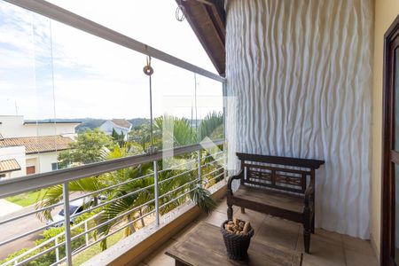 Casa de condomínio à venda com 1200m², 4 quartos e 5 vagas Casa de condomínio à venda com 1200m², 4 quartos e 5 vagasVaranda da Sala 2