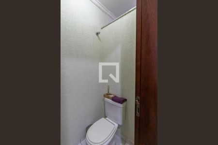 Casa de condomínio à venda com 1200m², 4 quartos e 5 vagas Casa de condomínio à venda com 1200m², 4 quartos e 5 vagasLavabo