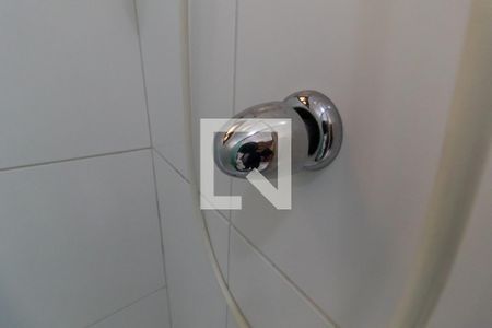 Casa de condomínio à venda com 1200m², 4 quartos e 5 vagas Casa de condomínio à venda com 1200m², 4 quartos e 5 vagasBanheiro