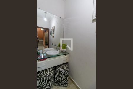 Casa de condomínio à venda com 1200m², 4 quartos e 5 vagas Casa de condomínio à venda com 1200m², 4 quartos e 5 vagasLavabo