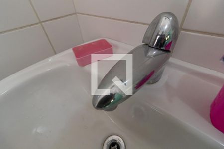 Casa de condomínio à venda com 1200m², 4 quartos e 5 vagas Casa de condomínio à venda com 1200m², 4 quartos e 5 vagasBanheiro