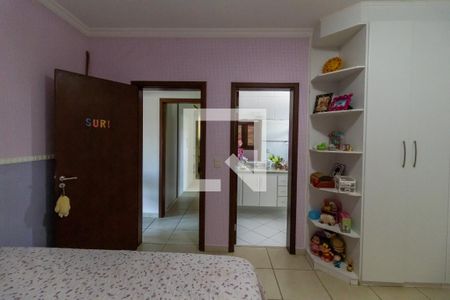 Casa de condomínio à venda com 1200m², 4 quartos e 5 vagas Casa de condomínio à venda com 1200m², 4 quartos e 5 vagas Suíte 2