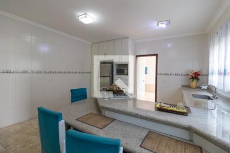 Casa de condomínio à venda com 1200m², 4 quartos e 5 vagas Casa de condomínio à venda com 1200m², 4 quartos e 5 vagasCozinha