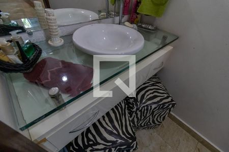 Casa de condomínio à venda com 1200m², 4 quartos e 5 vagas Casa de condomínio à venda com 1200m², 4 quartos e 5 vagasLavabo