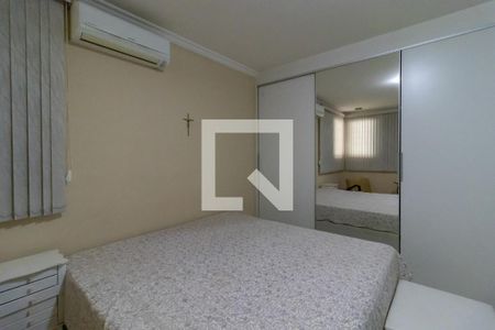 Casa de condomínio à venda com 1200m², 4 quartos e 5 vagas Casa de condomínio à venda com 1200m², 4 quartos e 5 vagasSuíte 1