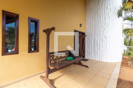 Casa de condomínio à venda com 1200m², 4 quartos e 5 vagas Casa de condomínio à venda com 1200m², 4 quartos e 5 vagasVaranda da Sala