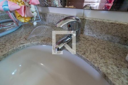 Casa de condomínio à venda com 1200m², 4 quartos e 5 vagas Casa de condomínio à venda com 1200m², 4 quartos e 5 vagasBanheiro da Suíte 2