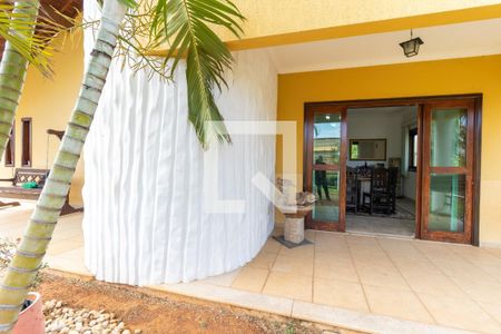 Casa de condomínio à venda com 1200m², 4 quartos e 5 vagas Casa de condomínio à venda com 1200m², 4 quartos e 5 vagasVaranda da Sala