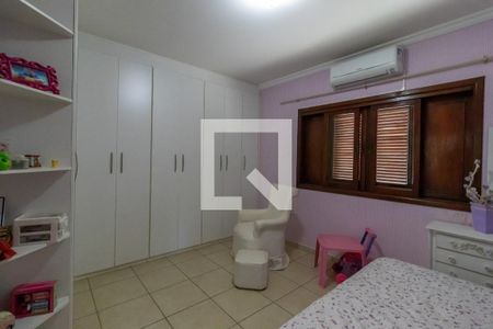 Casa de condomínio à venda com 1200m², 4 quartos e 5 vagas Casa de condomínio à venda com 1200m², 4 quartos e 5 vagas Suíte 2