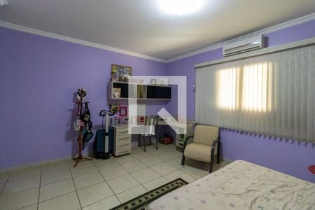 Casa de condomínio à venda com 1200m², 4 quartos e 5 vagas Casa de condomínio à venda com 1200m², 4 quartos e 5 vagasSuíte 3