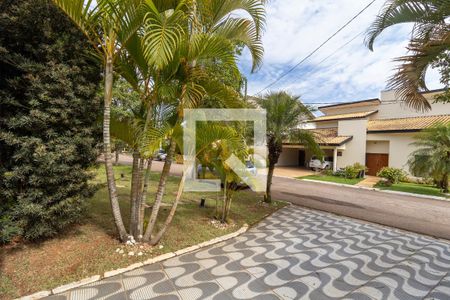 Casa de condomínio à venda com 1200m², 4 quartos e 5 vagas Casa de condomínio à venda com 1200m², 4 quartos e 5 vagasGaragem