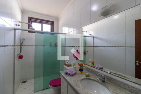 Casa de condomínio à venda com 1200m², 4 quartos e 5 vagas Casa de condomínio à venda com 1200m², 4 quartos e 5 vagasBanheiro da Suíte