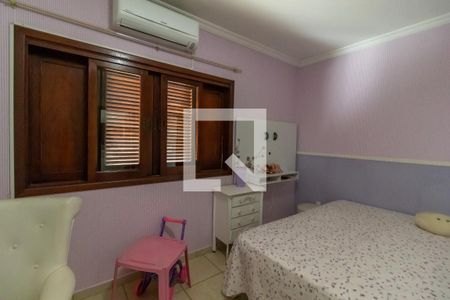 Casa de condomínio à venda com 1200m², 4 quartos e 5 vagas Casa de condomínio à venda com 1200m², 4 quartos e 5 vagas Suíte 2