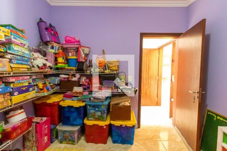 Casa de condomínio à venda com 1200m², 4 quartos e 5 vagas Casa de condomínio à venda com 1200m², 4 quartos e 5 vagasQuarto de Serviço 2