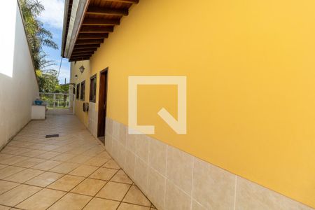 Casa de condomínio à venda com 1200m², 4 quartos e 5 vagas Casa de condomínio à venda com 1200m², 4 quartos e 5 vagasQuintal