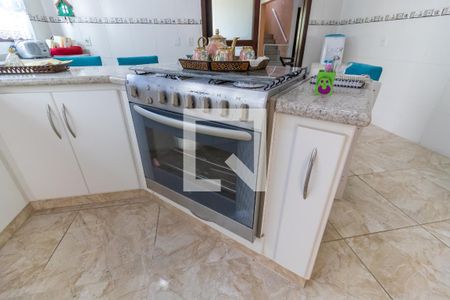 Casa de condomínio à venda com 1200m², 4 quartos e 5 vagas Casa de condomínio à venda com 1200m², 4 quartos e 5 vagasCozinha