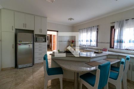 Casa de condomínio à venda com 1200m², 4 quartos e 5 vagas Casa de condomínio à venda com 1200m², 4 quartos e 5 vagasCozinha