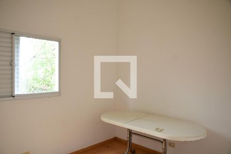 Quarto de apartamento para alugar com 1 quarto, 70m² em Rio Cotia, Cotia