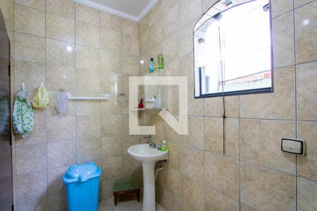 Casa à venda com 200m², 5 quartos e 1 vaga Casa à venda com 200m², 5 quartos e 1 vagaCasa 1 - Banheiro social