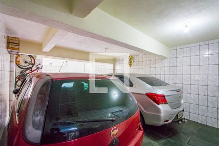 Casa à venda com 200m², 5 quartos e 1 vaga Casa à venda com 200m², 5 quartos e 1 vagaGaragem