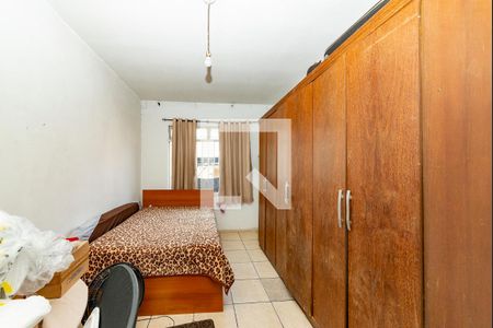 Quarto 1 de casa à venda com 3 quartos, 360m² em Caiçaras, Belo Horizonte