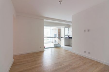 Sala  de apartamento para alugar com 3 quartos, 73m² em Umuarama, Osasco