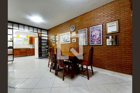 Casa à venda com 4 quartos, 275m² em Jardim da Gloria, São Paulo