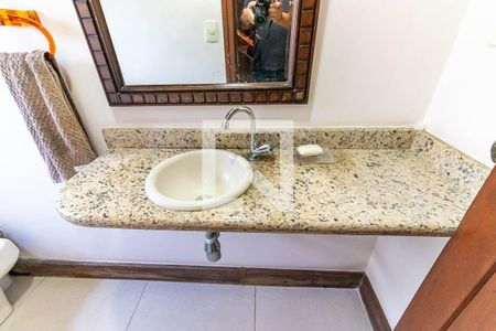 Lavabo de casa à venda com 5 quartos, 400m² em Badu, Niterói