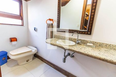 Lavabo de casa para alugar com 5 quartos, 400m² em Badu, Niterói