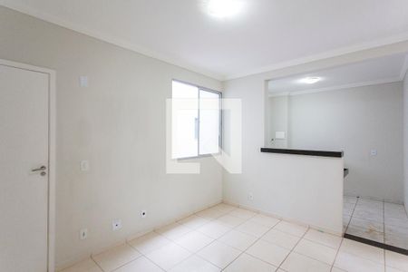 Sala de apartamento para alugar com 2 quartos, 45m² em Morada da Colina, Uberlândia
